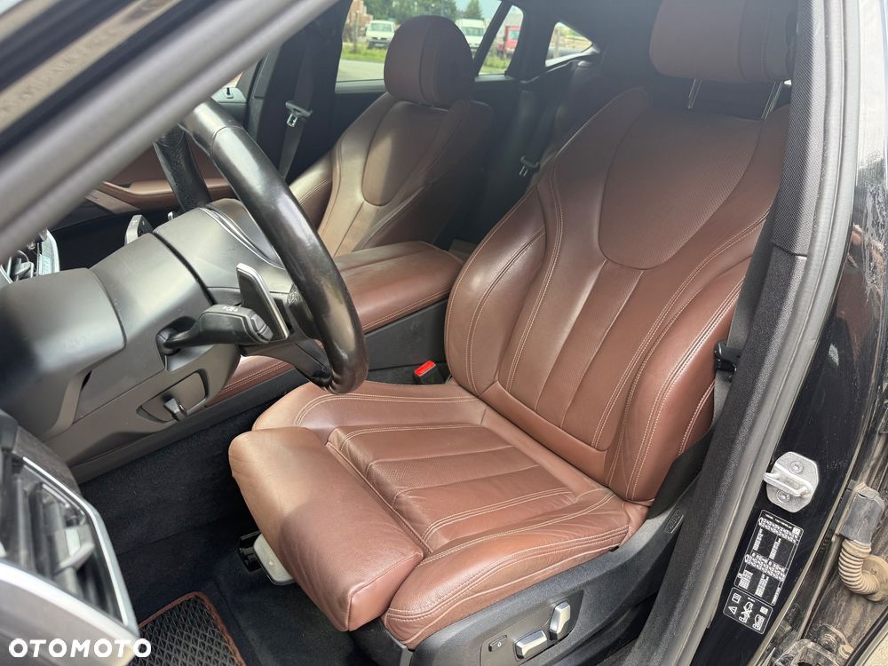 BMW X6 - 36