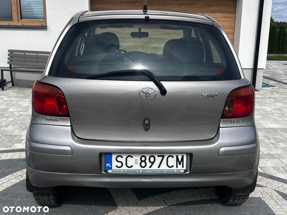Toyota Yaris - 7
