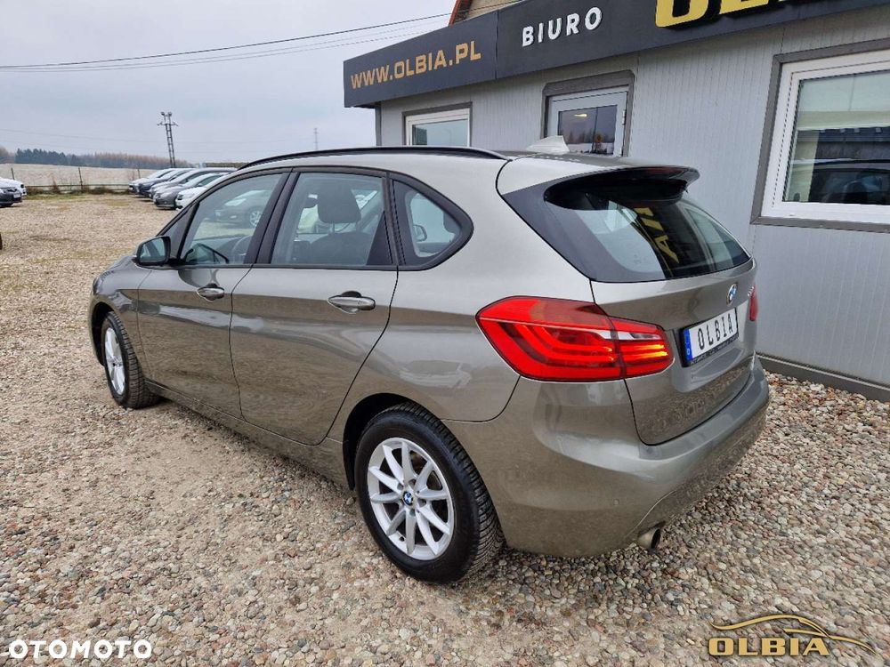 BMW Seria 2 218d Sport Line - 8