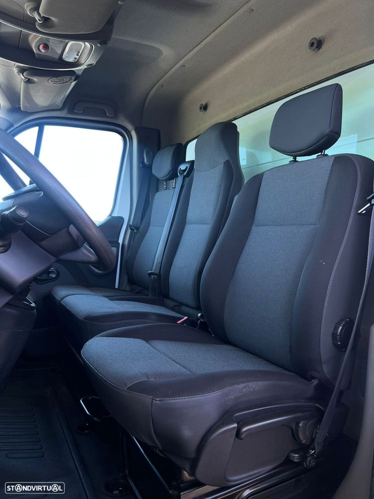 Renault Master 2.0 dCi L3 4T0 Advance Cx.Basculante Aço Taip. Aço+Cx. Arr. - 17