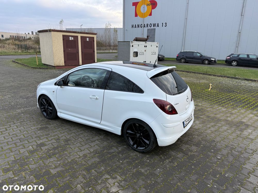 Opel Corsa 1.4 16V Limited Edition - 10