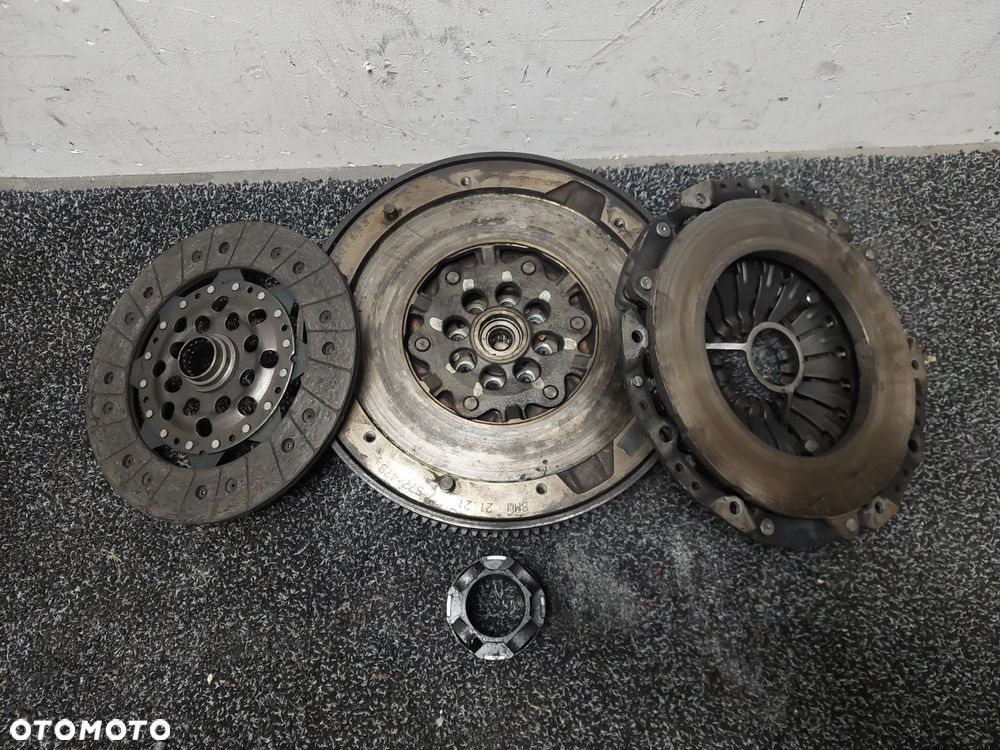 BMW E87 E90 E91 E60 N47D20 SPRZĘGŁO KOMPLETNE DWUMASOWE 7577479 RAF-AUTO CZĘSCI BMW - 2