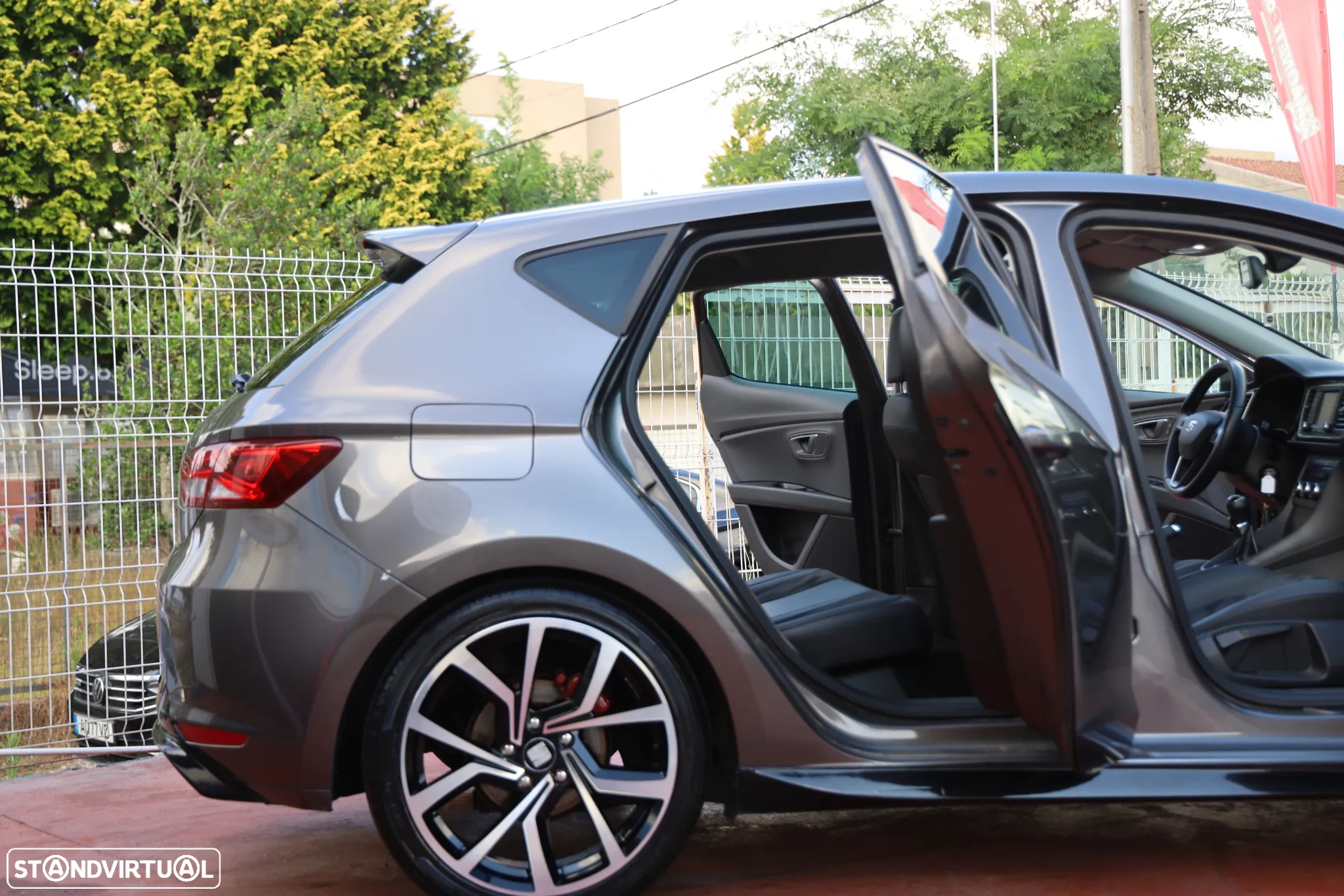 SEAT Leon 1.6 TDI S&S Style - 19