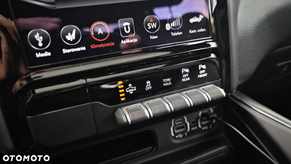 Dodge RAM - 12