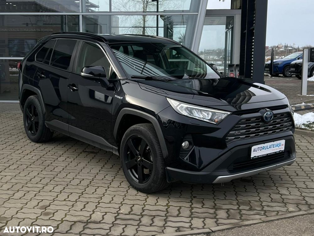 Toyota RAV4 2.5 4x4 Hybrid Team Deutschland - 8