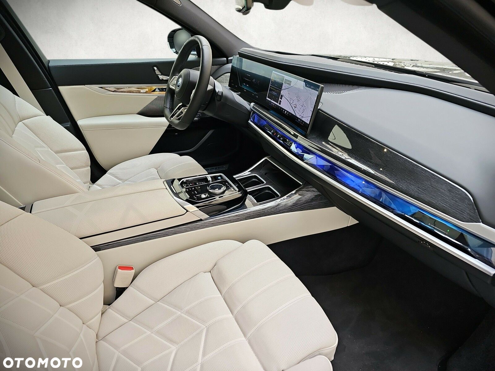 BMW i7 - 14