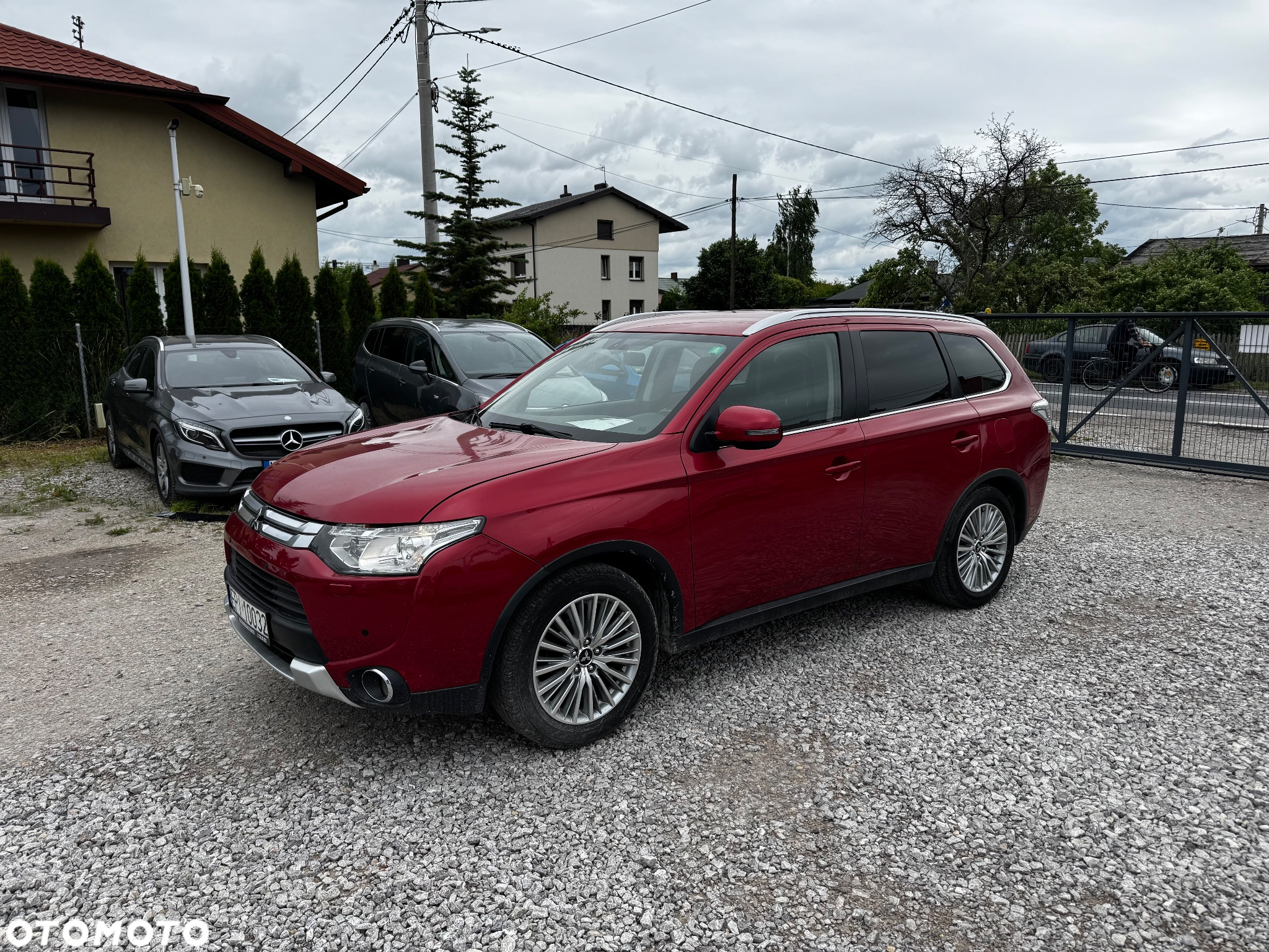 Mitsubishi Outlander 2.0 Instyle + 4WD CVT - 14