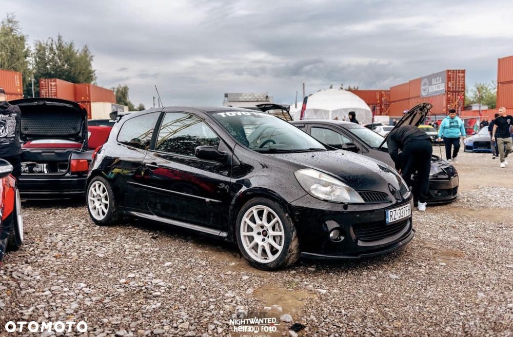 Renault Clio 2.0 16V Sport - 31