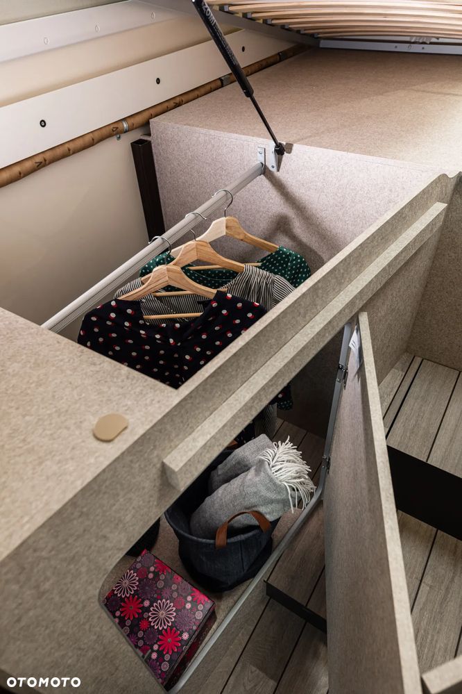 McLOUIS MC4 373 - 5 osobowy - 24