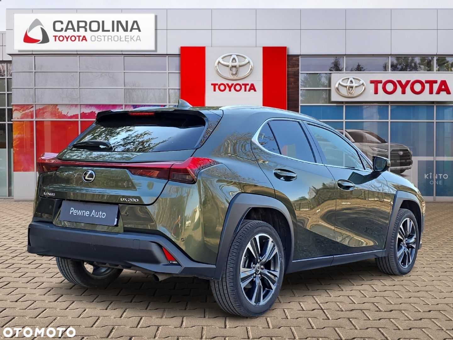 Lexus UX - 5