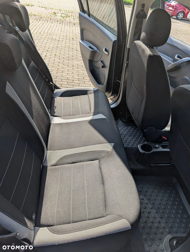 Dacia Sandero 1.0 TCe Laureate S&S - 35