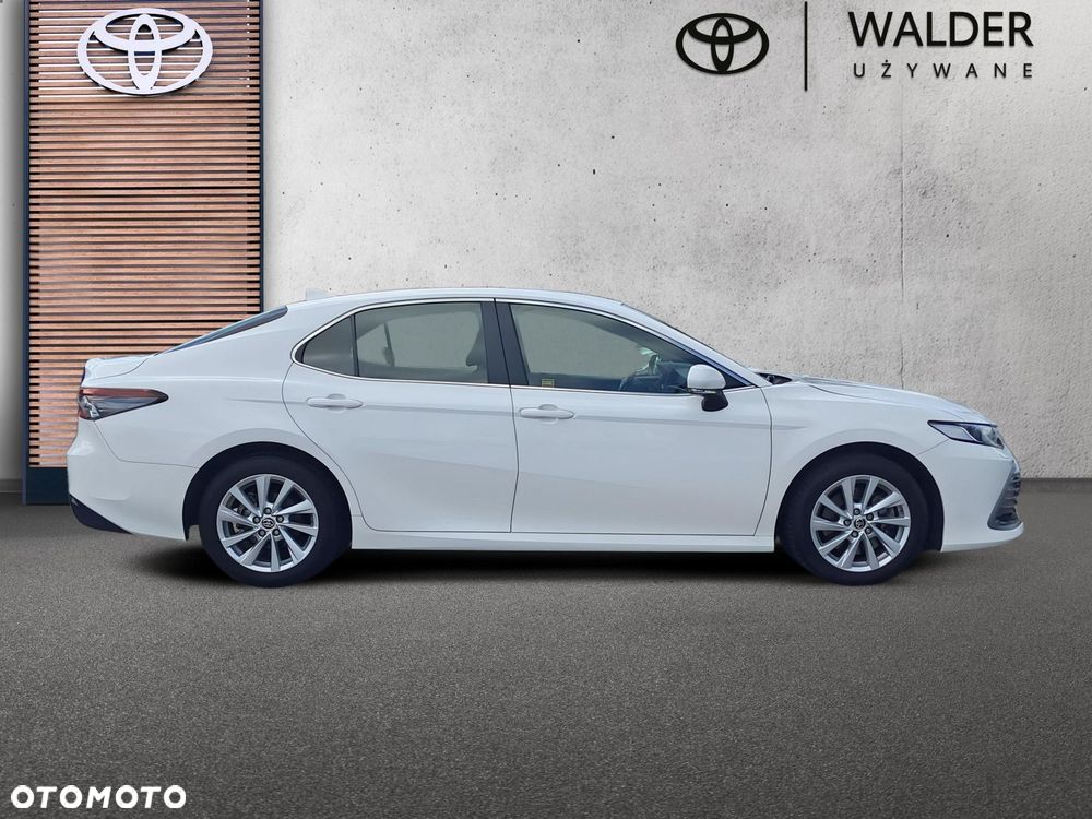 Toyota Camry 2.5 Hybrid Comfort CVT - 6