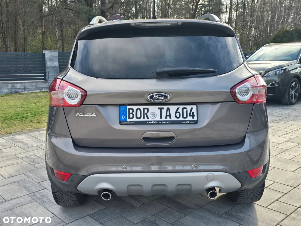 Ford Kuga 2.0 TDCi 2x4 Titanium - 13