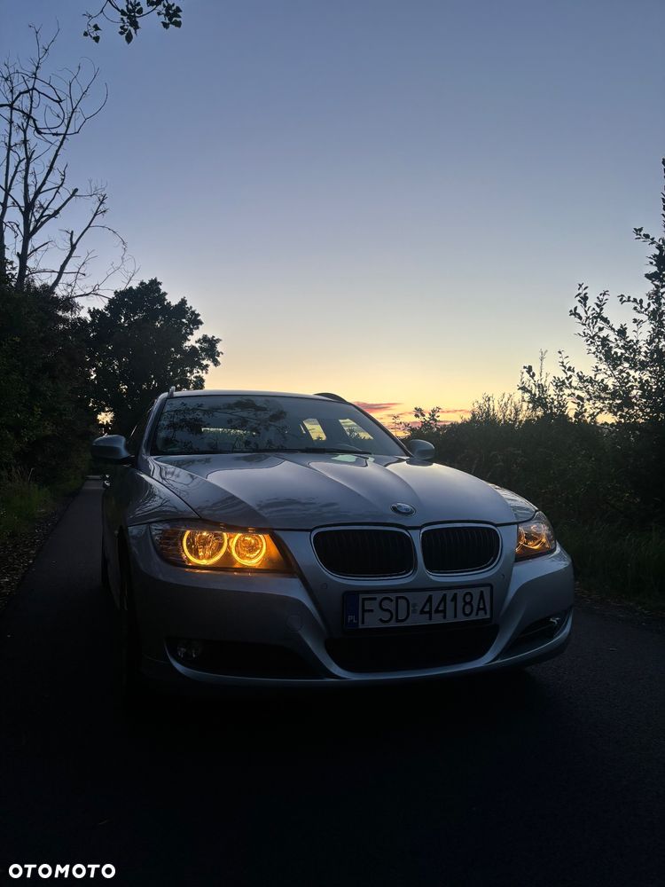 BMW Seria 3 318d DPF - 16