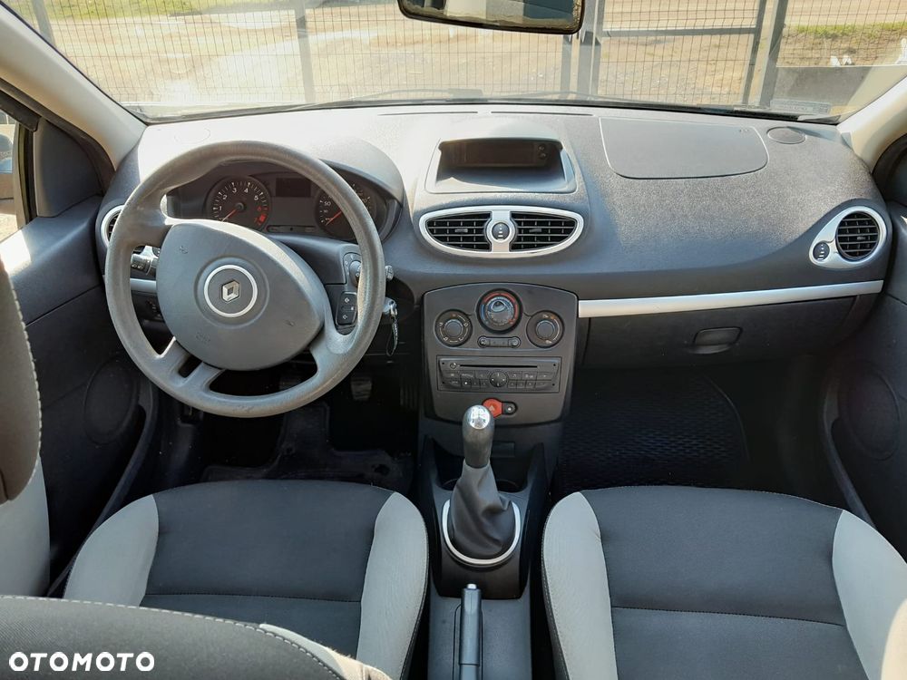 Renault Clio 1.2 16V Alize - 7