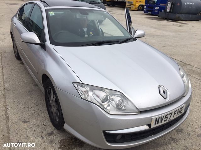Dezmembrez Renault Laguna 3 2.0DCI - 1