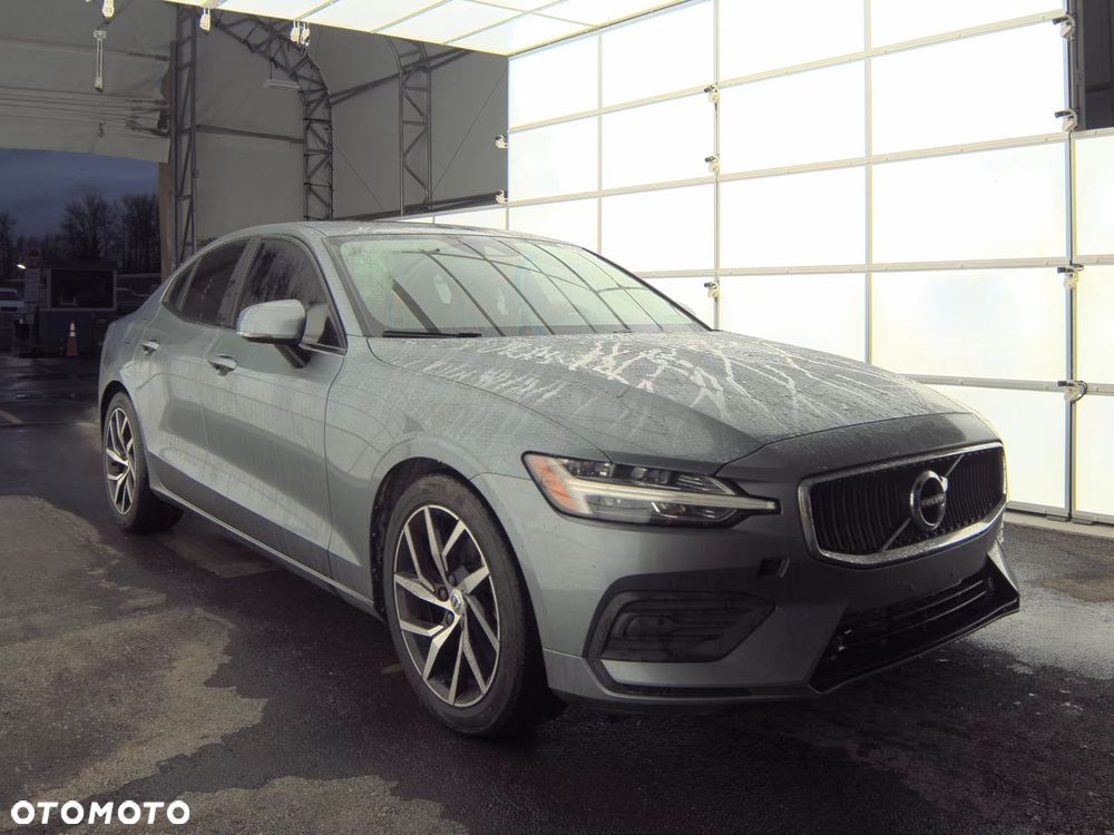 Volvo S60 T5 AWD Momentum Pro - 3