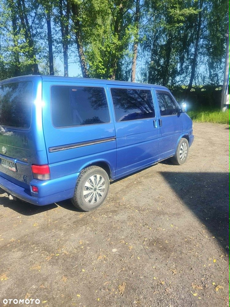Volkswagen Multivan - 5