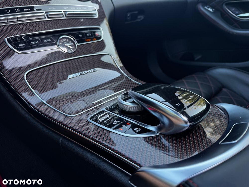 Mercedes-Benz Klasa C AMG 63 S AMG Speedshift 7G-MCT Edition 1 - 22