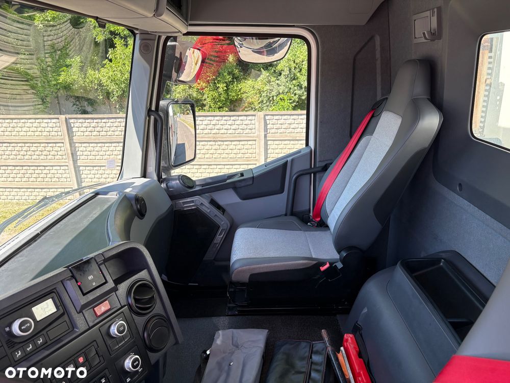Renault T430 6x4 HYDROBURTA - 15