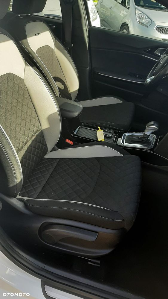 Kia Ceed 1.6 CRDi DCT GT Line - 17