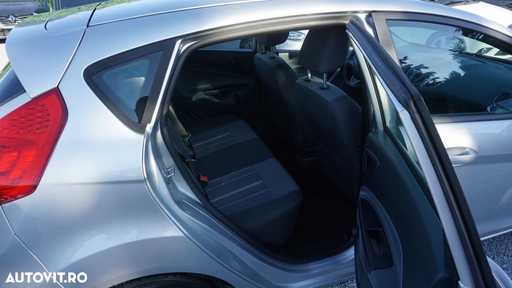 Ford Fiesta 1.25 Ambiente - 13