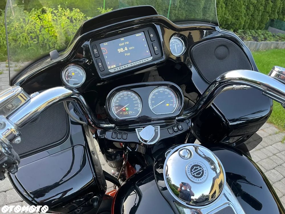 Harley-Davidson Touring Road Glide - 20