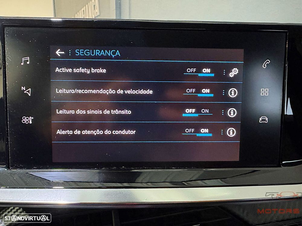 Peugeot 2008 1.2 PureTech Allure Pack - 34