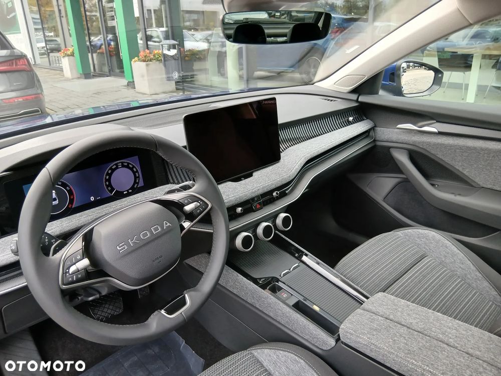 Skoda Superb 2.0 TSI Selection DSG - 13