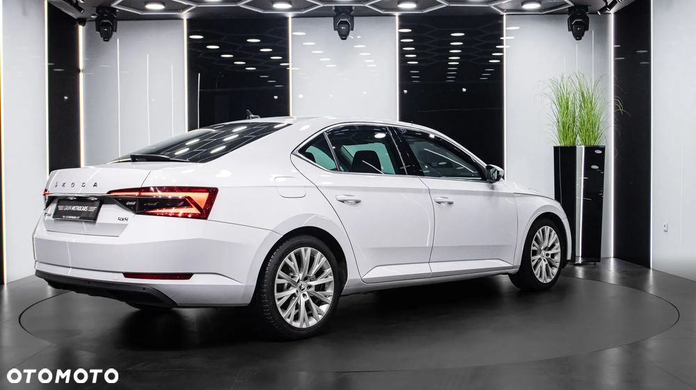 Skoda Superb 2.0 TDI SCR 4x4 Style DSG - 7
