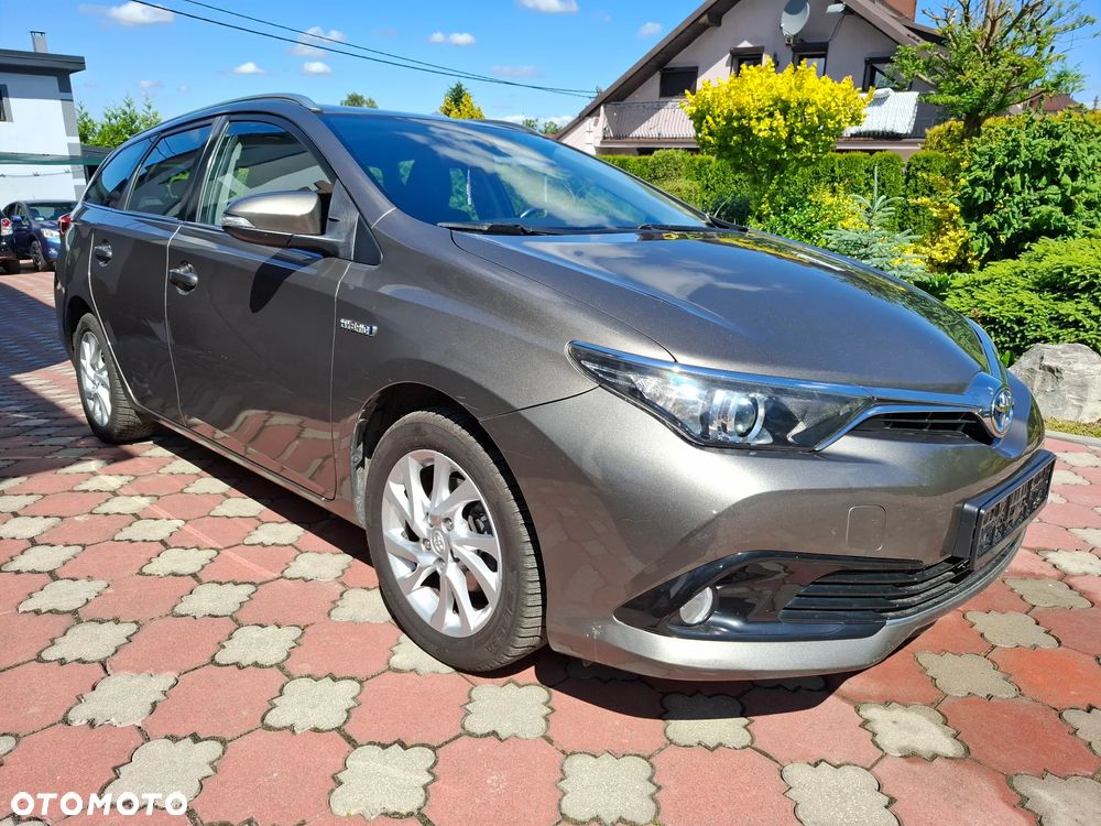 Toyota Auris - 4