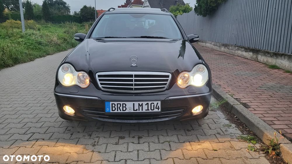 Mercedes-Benz Klasa C 180 Kompressor Automatik Avantgarde - 27