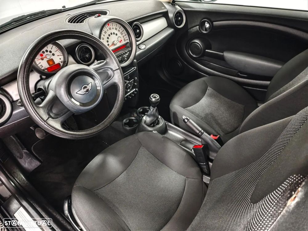 MINI 3 Portas Cooper - 19