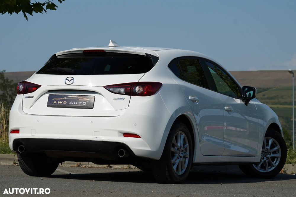 Mazda 3 SKYACTIV-G 120 Exclusive-Line - 4