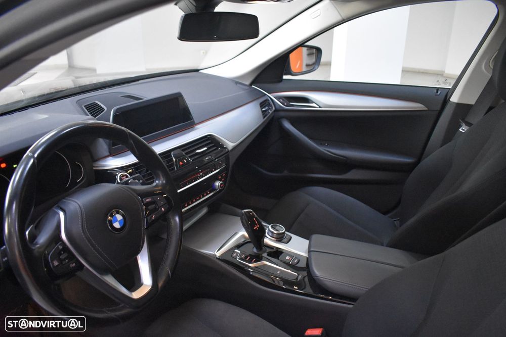 BMW 520 d Line Luxury Auto - 24