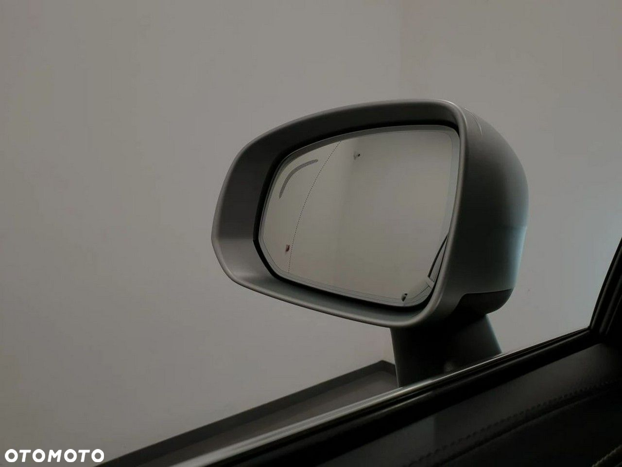 Volvo XC 90 D5 AWD R-Design - 28