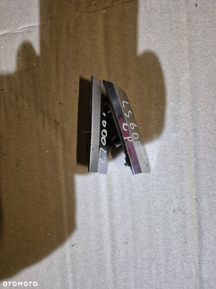 Zaślepka spryskiwacza Lexus LS600h 06-12r. - 2