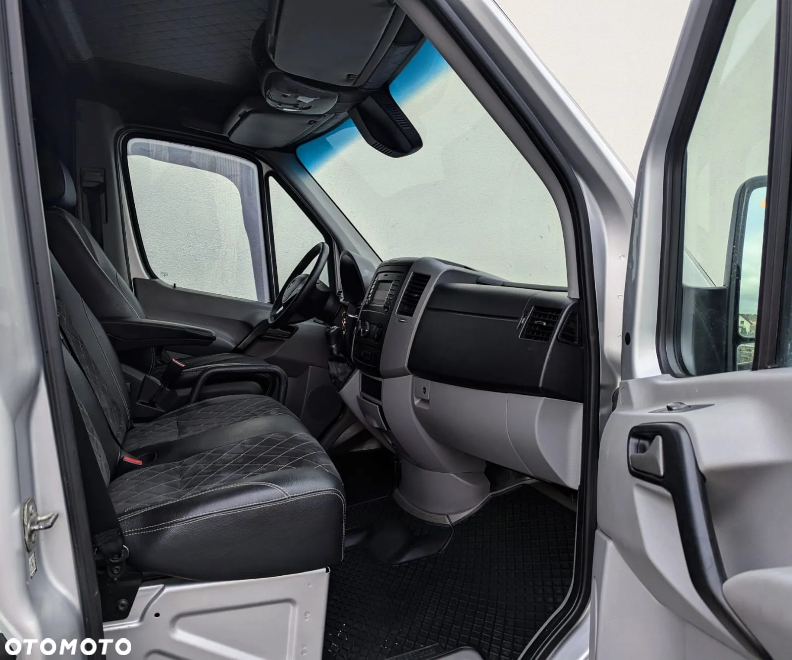 Mercedes-Benz Sprinter - 21