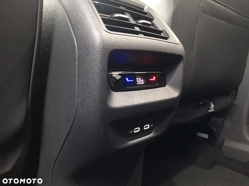 Volkswagen Tiguan - 13