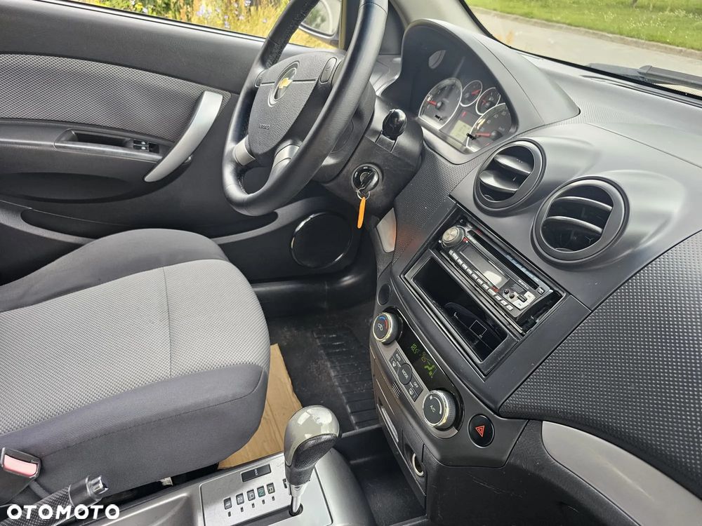 Chevrolet Aveo 1.4 16V LS - 25