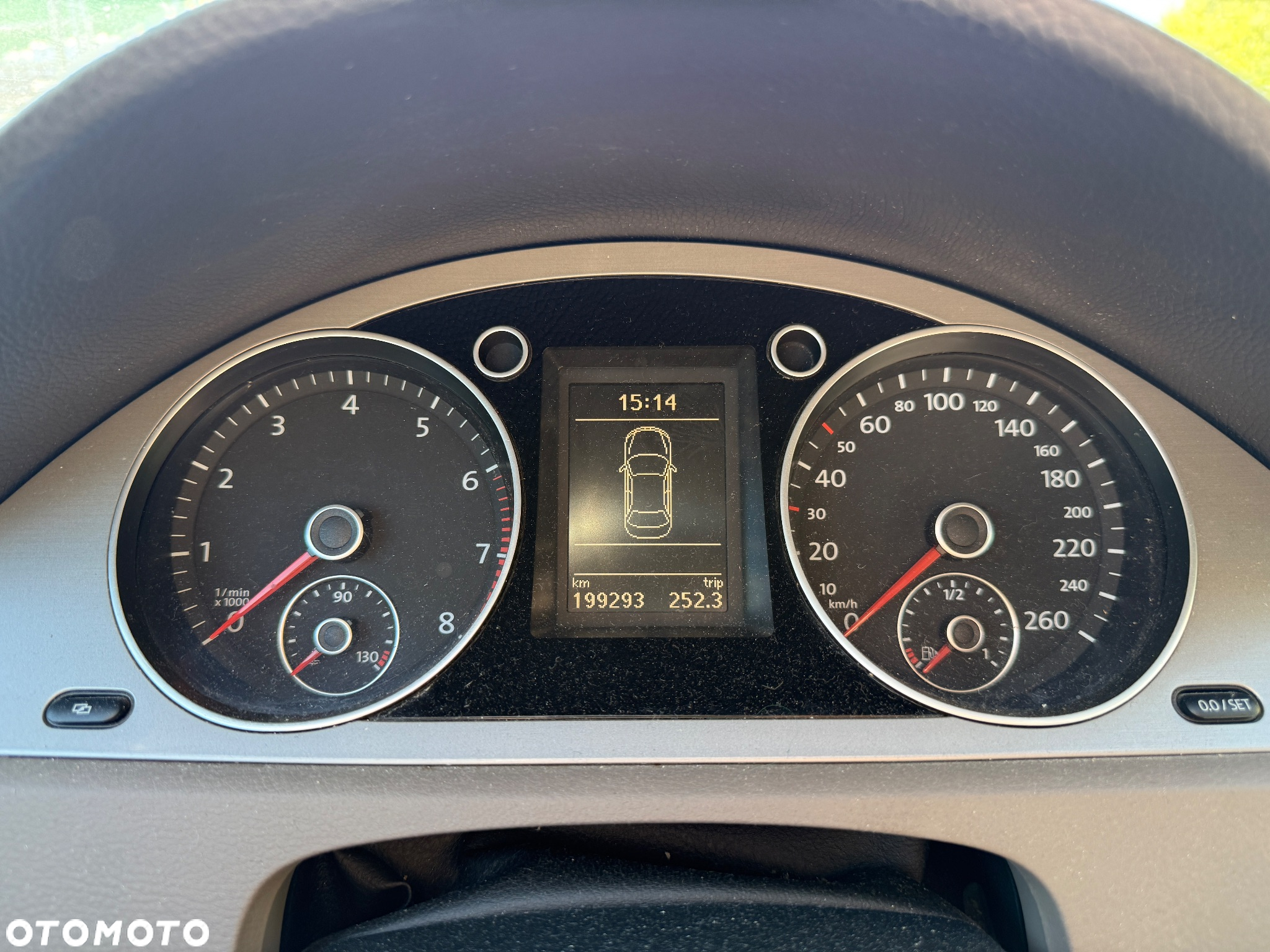 Volkswagen Passat 1.8 TSI Comfortline - 12