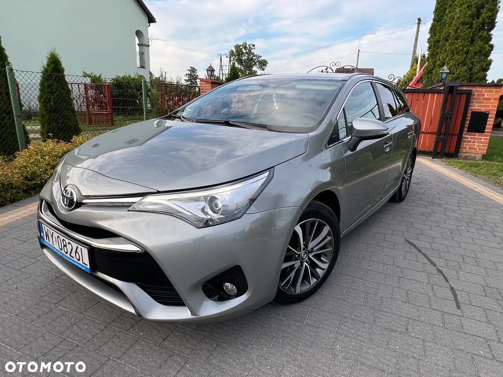 Toyota Avensis 1.8 Prestige MS - 3