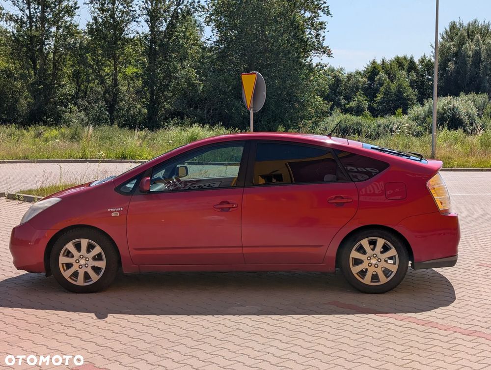 Toyota Prius 1.5 VVT-i Sol - 4