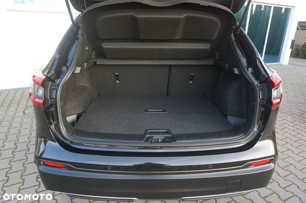 Nissan Qashqai 1.3 DIG-T TEKNA+ - 30