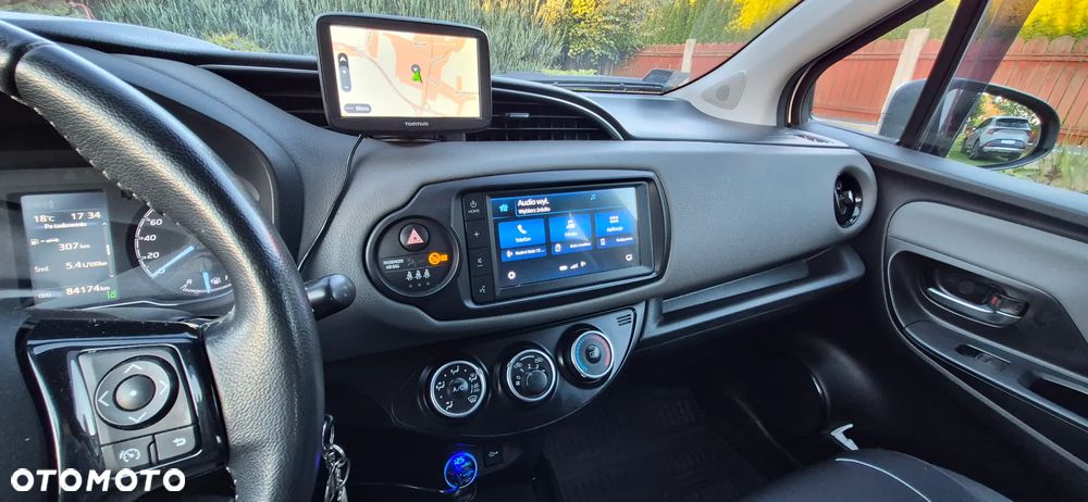Toyota Yaris - 16