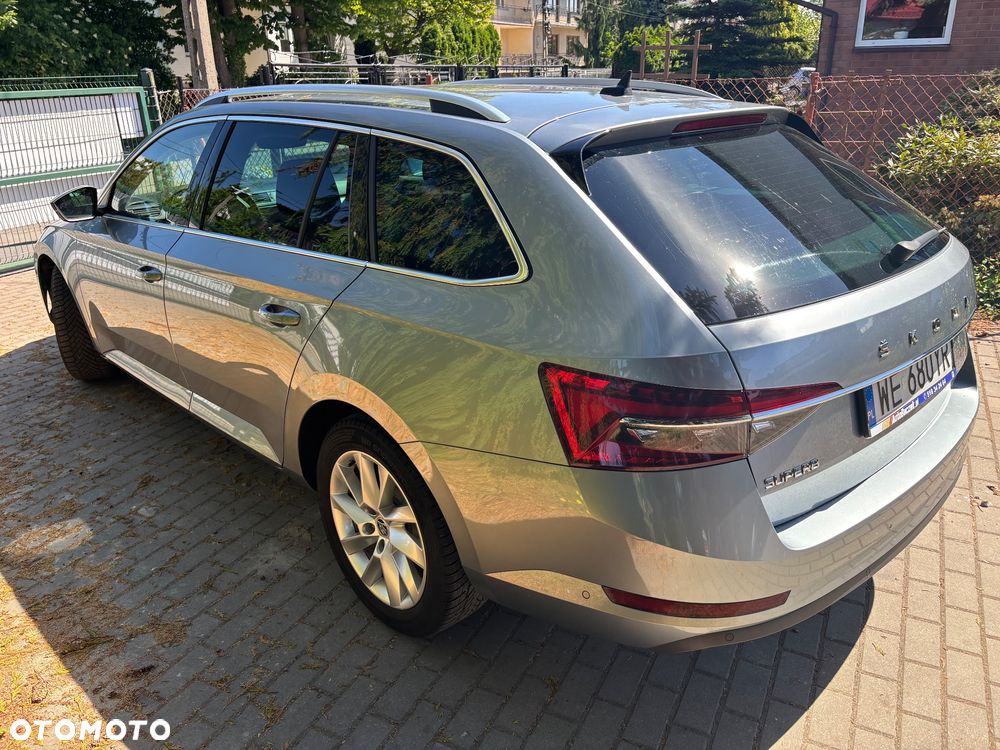 Skoda Superb 2.0 TDI SCR Style DSG - 10