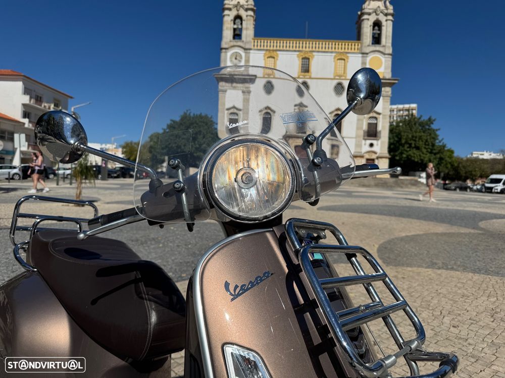 Vespa 125 GTS Touring - 1
