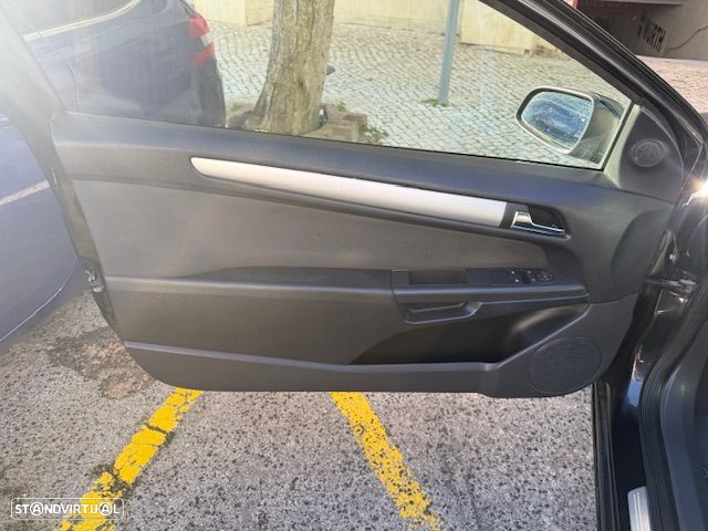 Opel Astra GTC 1.4 - 21