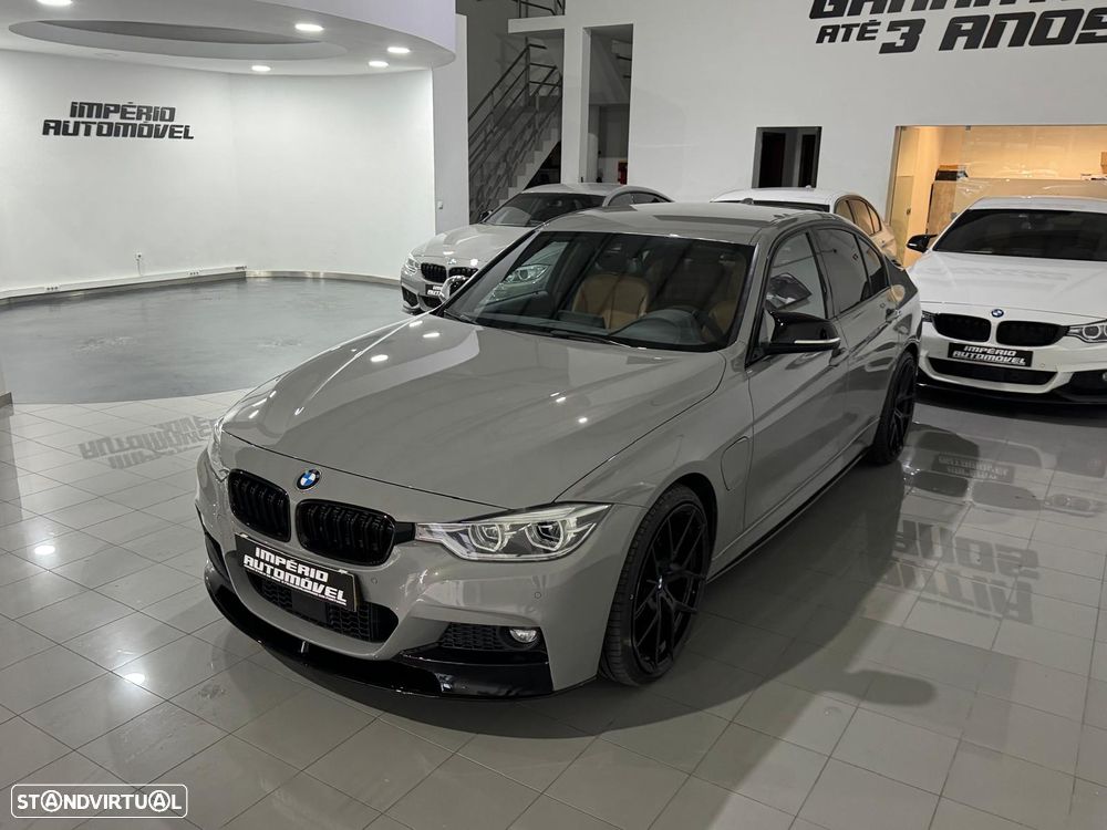 BMW 330 e iPerformance Pack M - 4