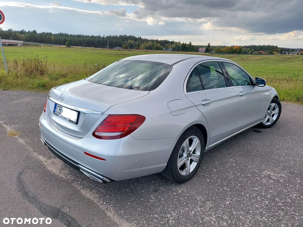 Mercedes-Benz Klasa E 220 d 9G-TRONIC Avantgarde - 4